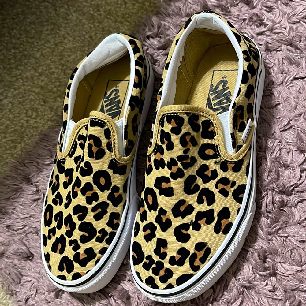 Animal print vans